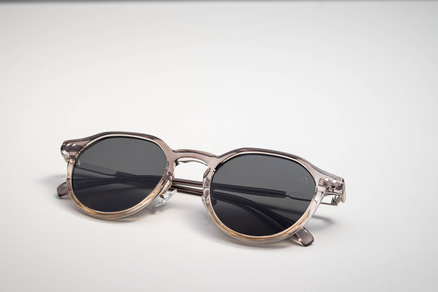 OCULOS SOLAR ZORA 0679 C116 R UV400