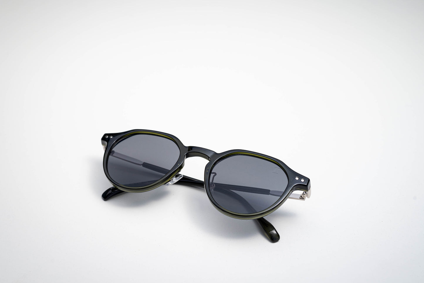 OCULOS SOLAR ZORA 0679 C36 R UV400